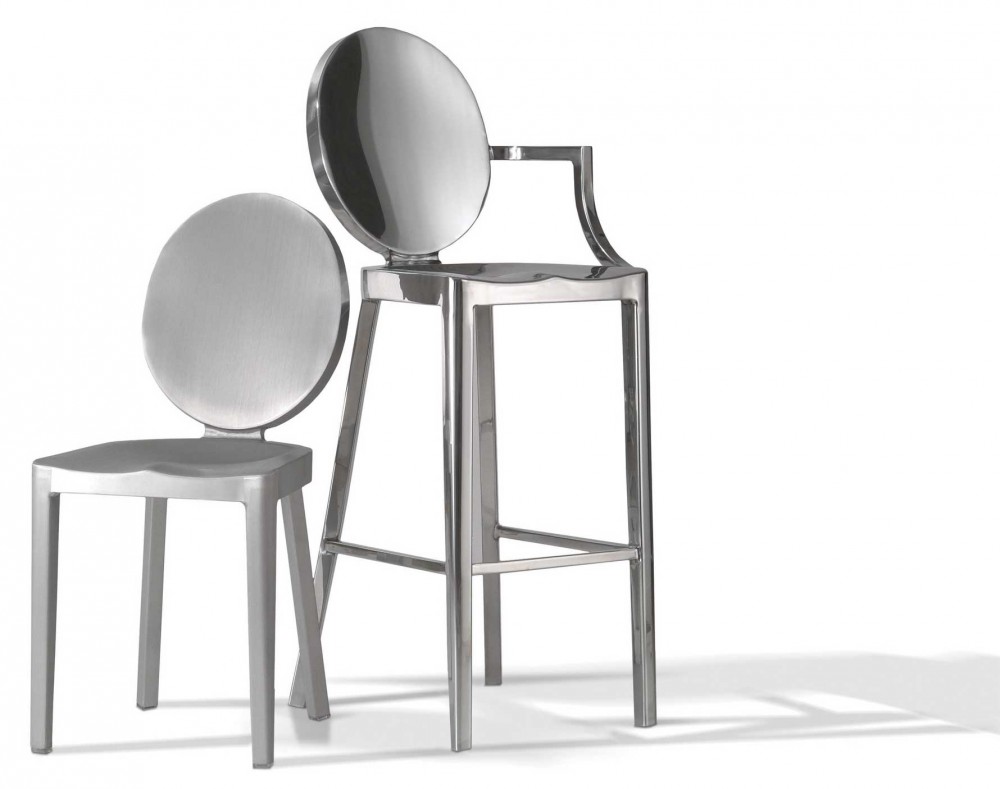 “En esta ocasión Officio Mondó nos presenta su nueva línea de sillas y mesas Emeco, destacada empresa americana de diseño contemporáneo que utiliza el aluminio como material de trabajo.”