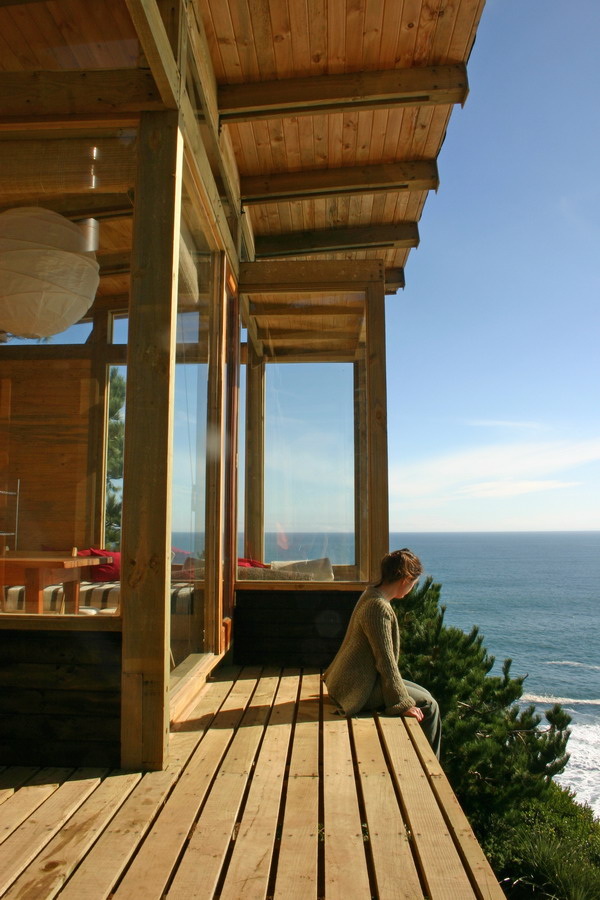 Amazing Cliff Top House In Chile